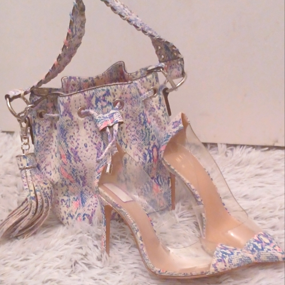 Women heels an matching purse